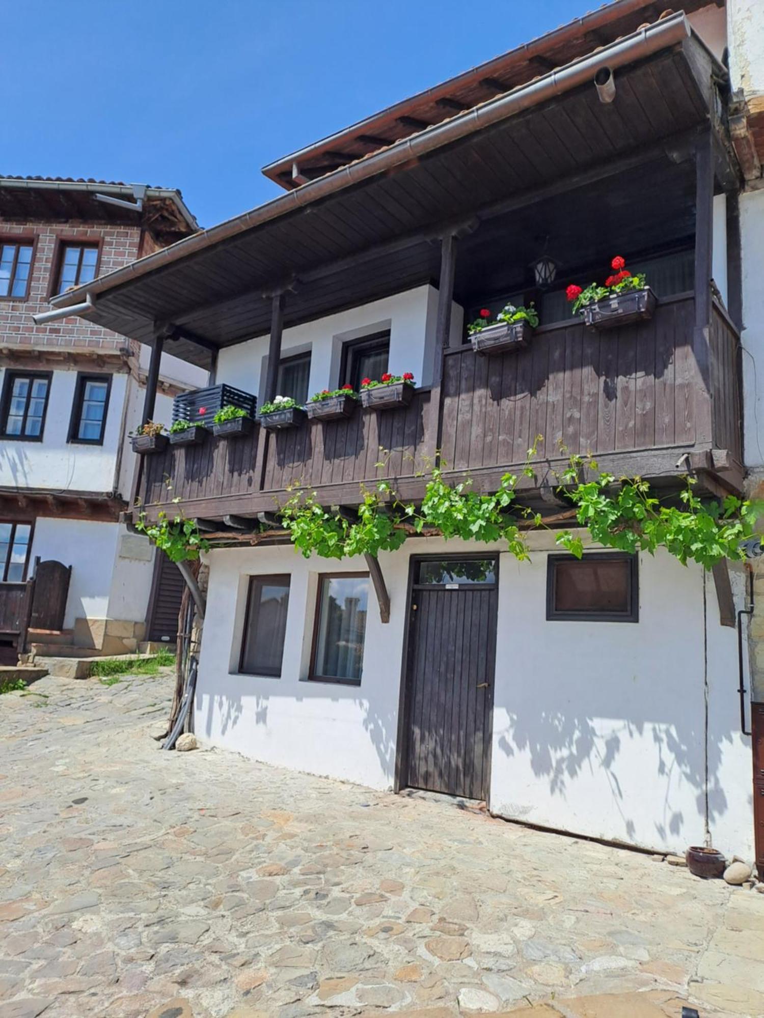 Guest House Lazara Veliko Tarnovo Exterior foto